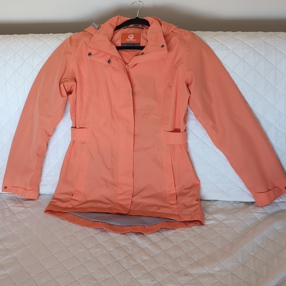 Merrell Woman's Coral Size M/M Waterproof Coat with hood.